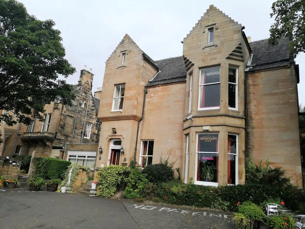 5 Cheap Hotels Near The Georgian House Worth Booking