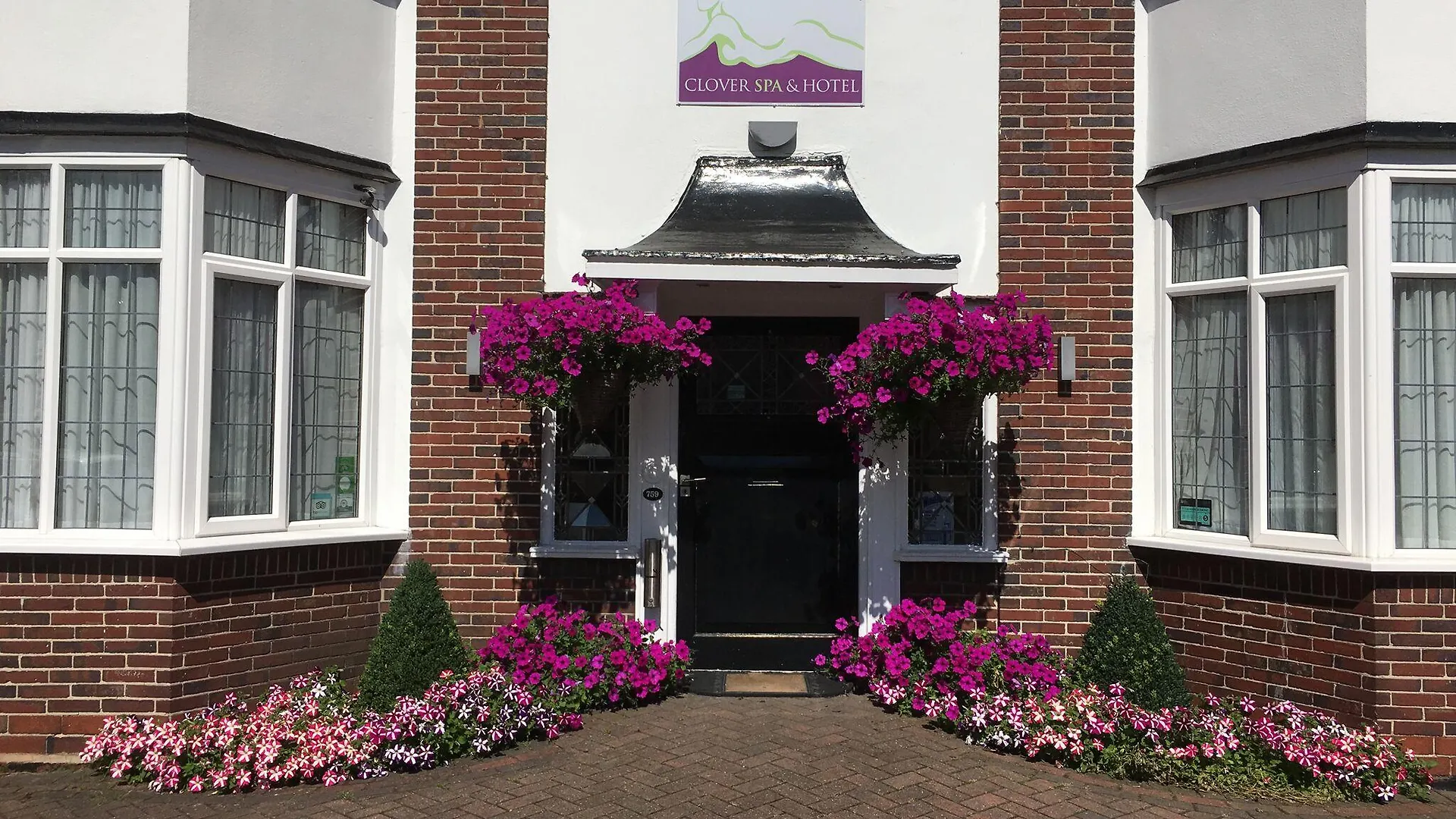 Where to Stay Near Sheldon Country Park: 4 Budget Hotels