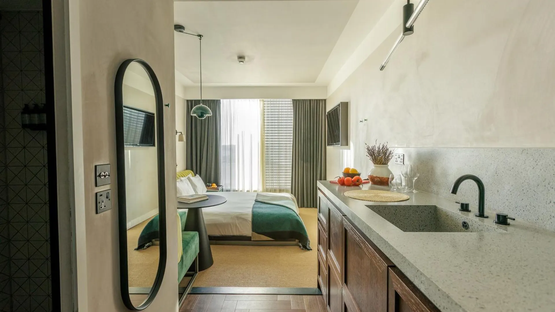 10 Top-Rated 4-Star Hotels Close to Tate Modern Gallery