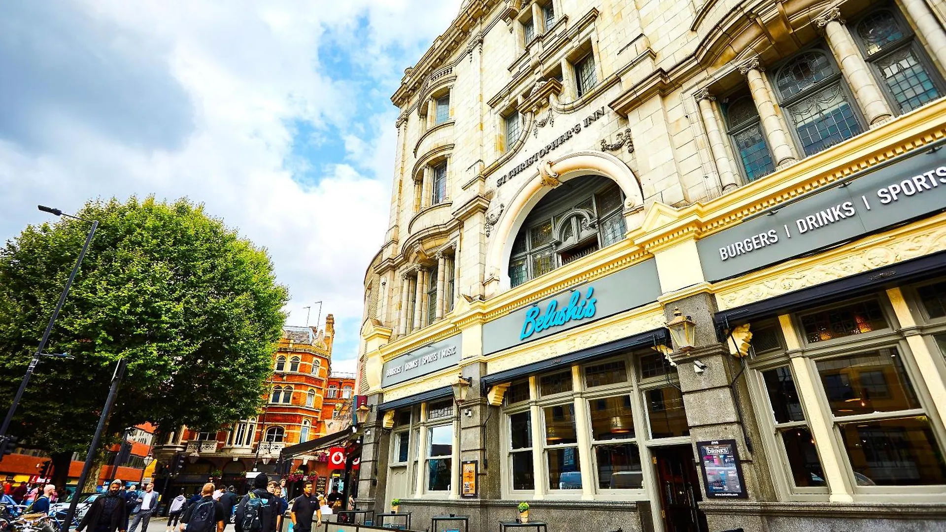 9 Cheap Hotels Near Mayfair Worth Booking in London