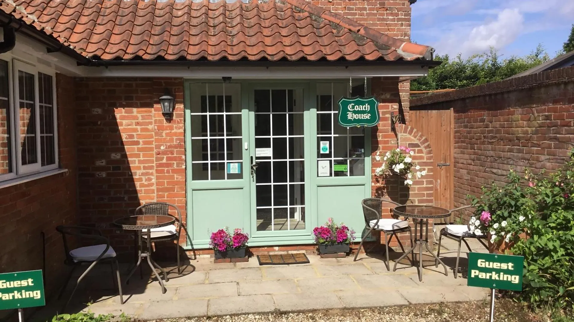 Staying in The Broads: 5 Central Hotels Compared